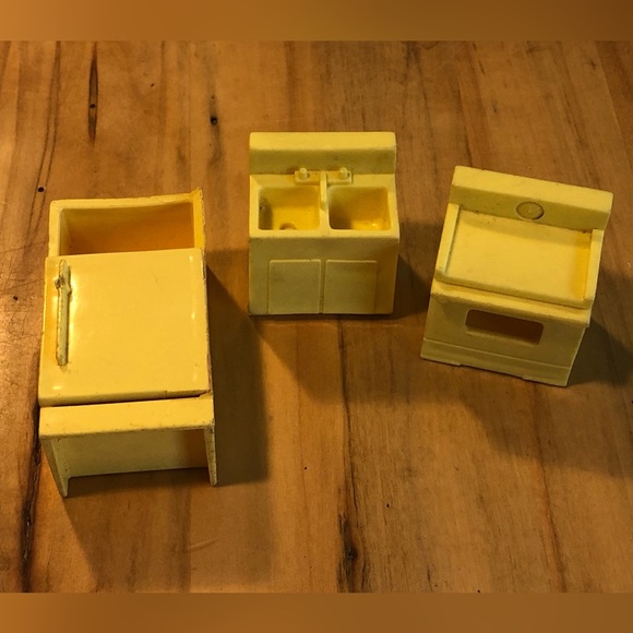 3/$40 Fisher Price Vintage Furniture - Picture 4 of 7